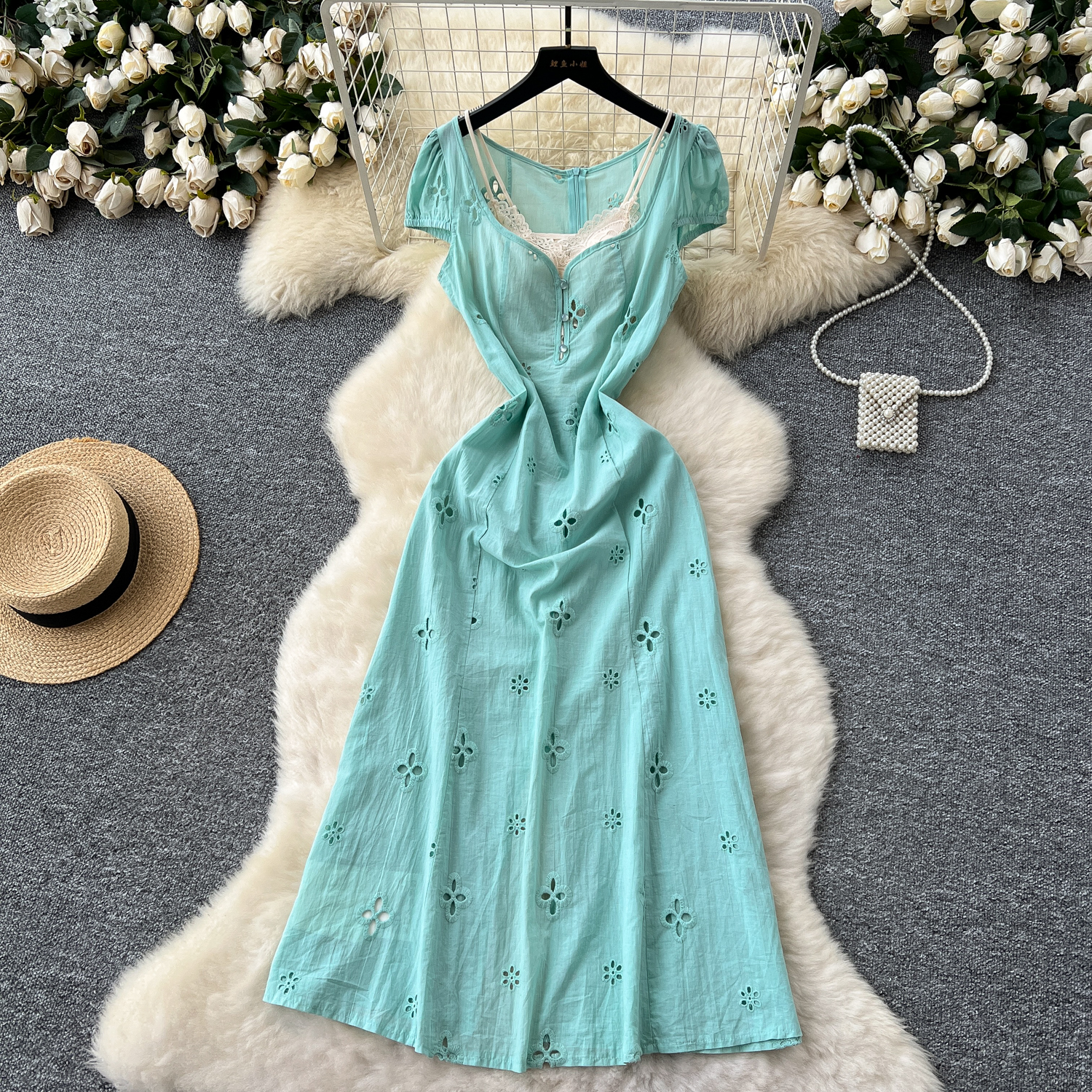 V Vintage Fashion - Chic lace Embroidered hollow out sweet