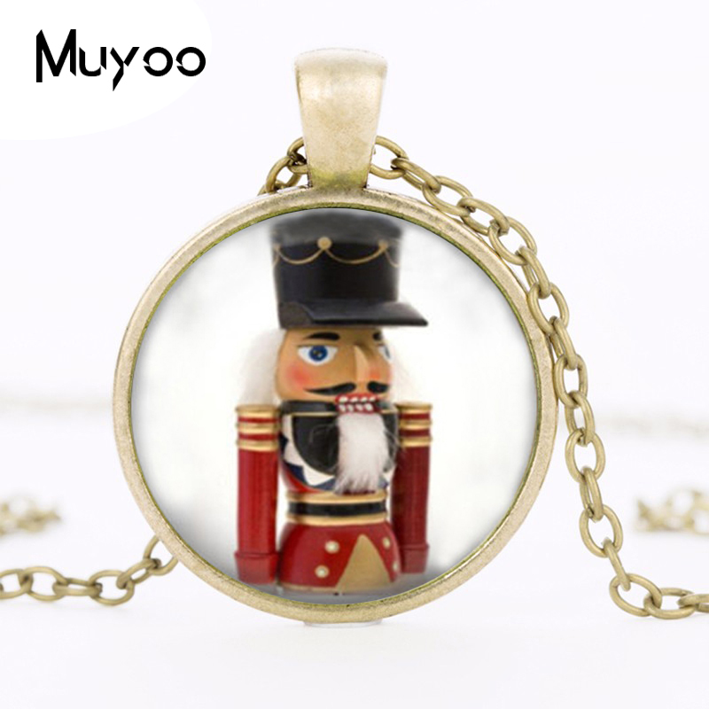 Christmas Jewelry Nutcracker N - مراجعة Vintage Fashion Toys وسعره