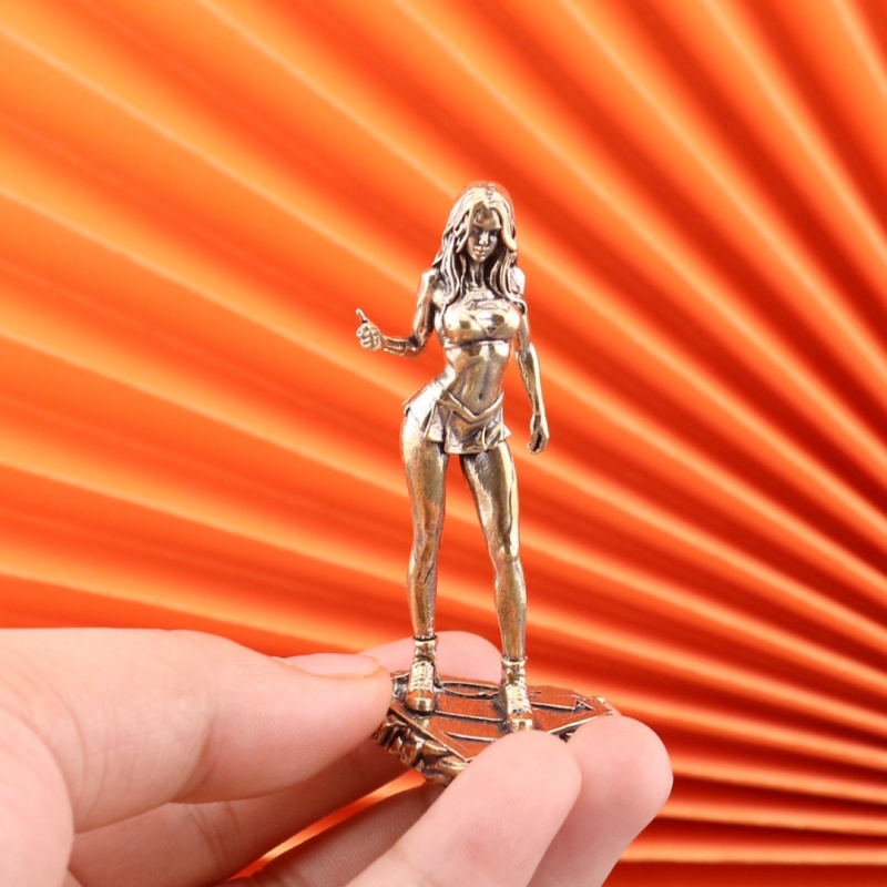 Solid Brass Fashion Model Stat - مراجعة Vintage Fashion Model وسعره