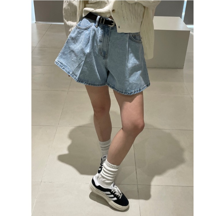 High Waist Denim Shorts Minima - مراجعة Vintage Fashion Influencer وسعره