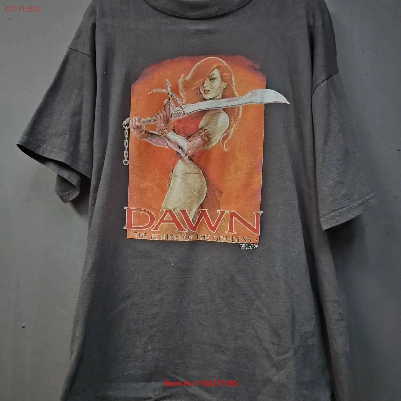 Vintage 1990s Dawn T Shirt Siz - مراجعة Vintage Fashion Victim Shirt وسعره