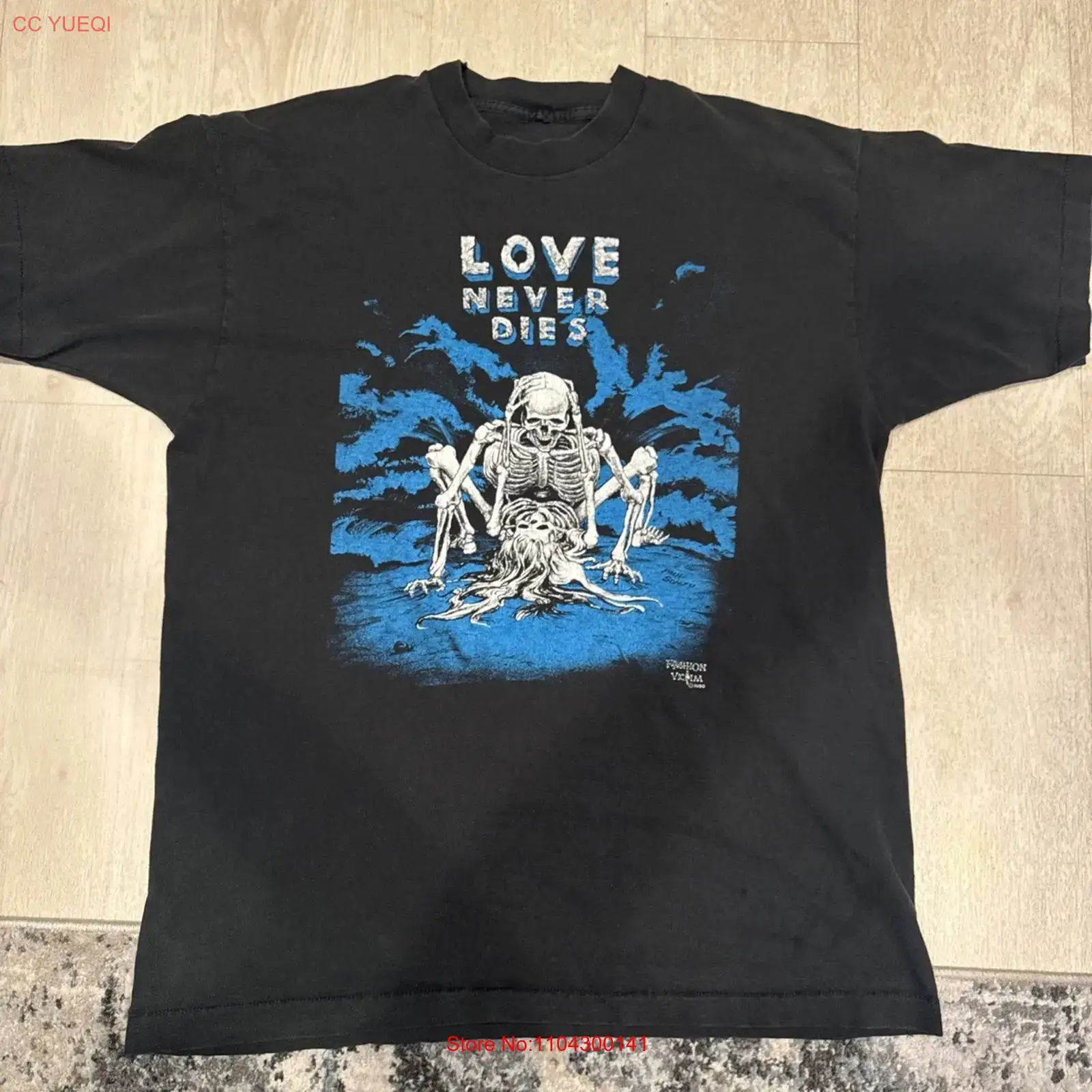 VTG Vintage 1990 Fashion Victi - مراجعة Vintage Fashion Victim Shirt وسعره