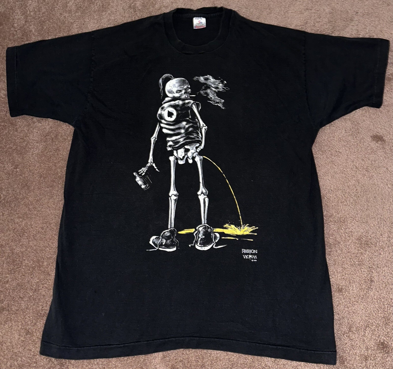 Vintage 1994 Skeleton Grunge S - مراجعة Vintage Fashion Victim Shirt وسعره