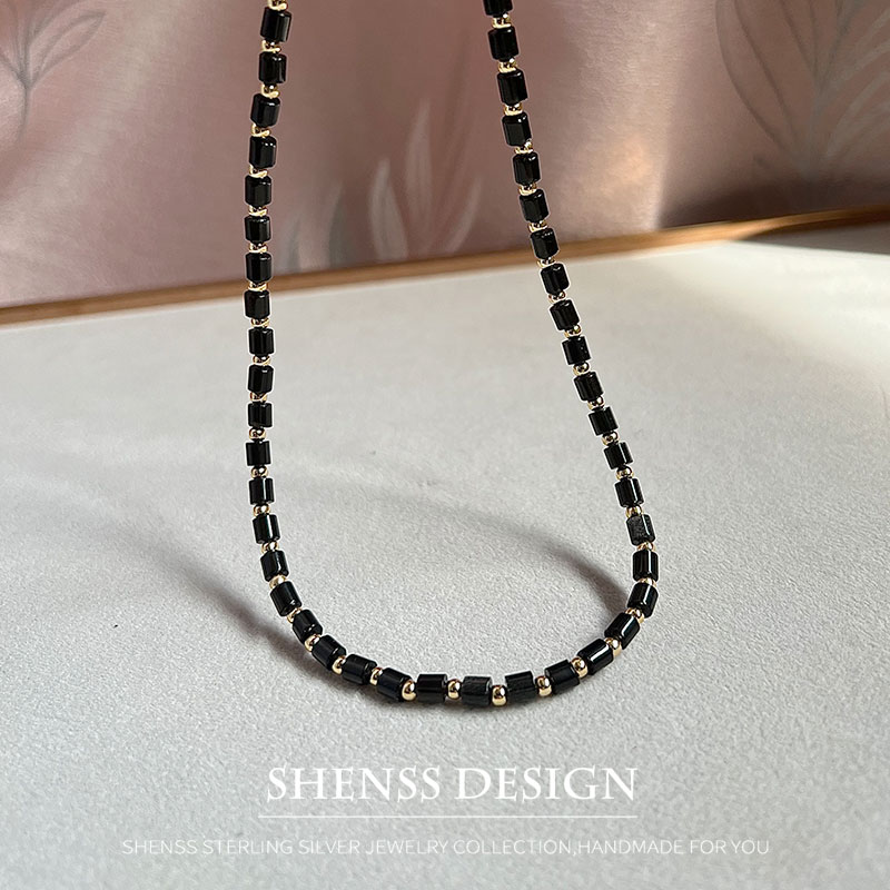 Natural 4mm obsidian Necklace  - مراجعة Vintage Fashion Theme وسعره